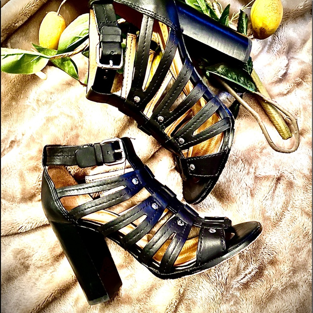 ❤️Sold ❤️COACH stacked heels❤️